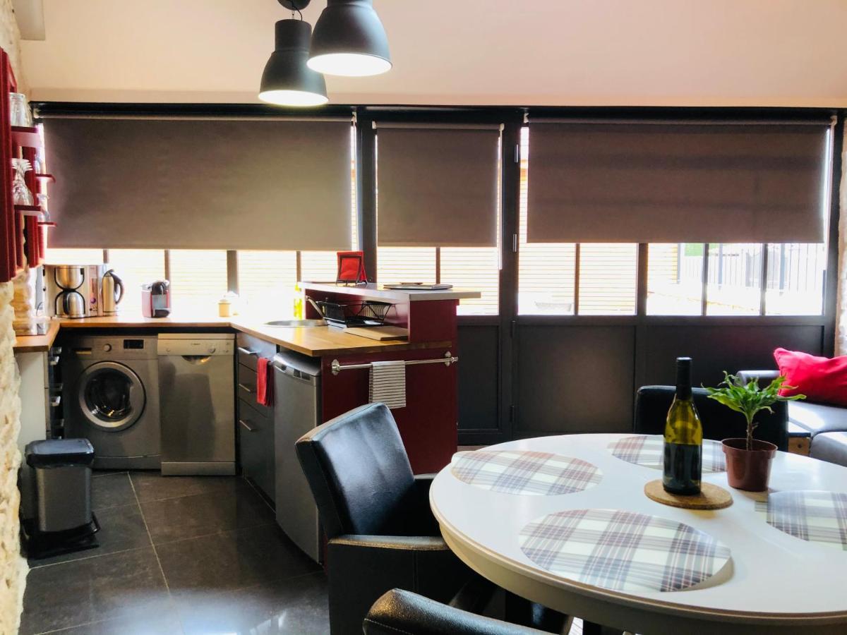 Hotel L'Aubergiste Corcelles-les-Arts Zewnętrze zdjęcie